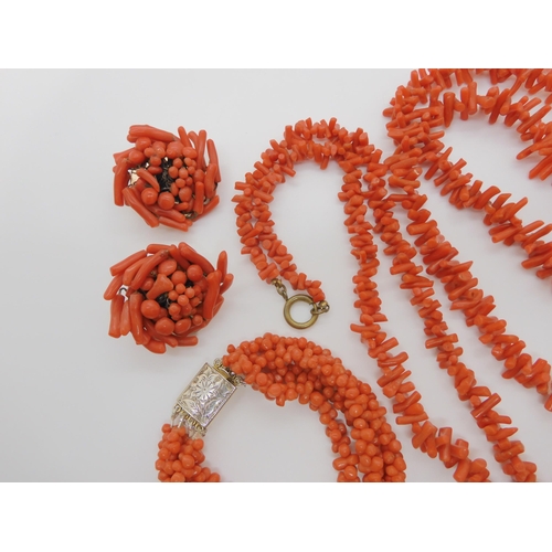 674 - A collection of coral bead jewellery to include,a baton coral bead necklace, largest approx 14mm to ... 