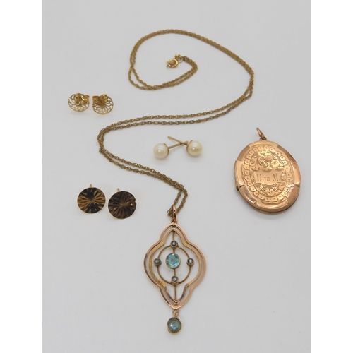 682 - A 9ct blue gem set Edwardian pendant, with rolled gold chain, 9ct back & front locket 9ct and ye... 