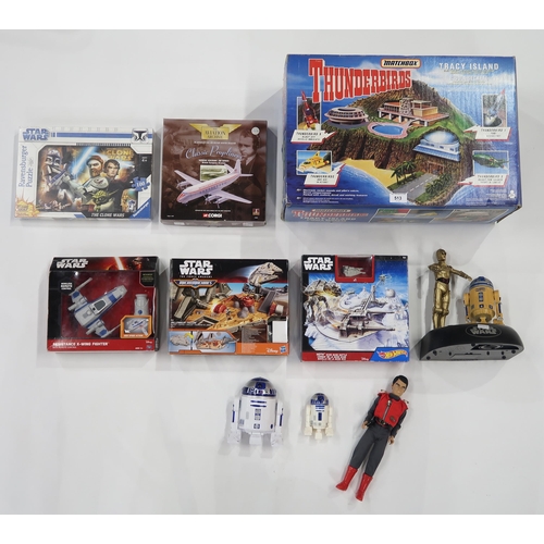 513 - Assorted toys, comprising a Corgi Aviation Archive Vickers Viscount 700 Series aeroplane, a boxed Ma... 