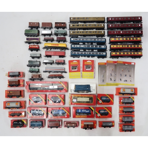 536 - A large and varied selection of Hornby 00 Gauge stock, many boxed; together with a boxed R.152 0-6-0... 