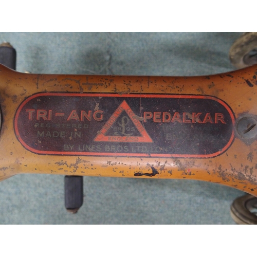 134 - A mid 20th century Tri-Ang Pedalkar child's tricycle