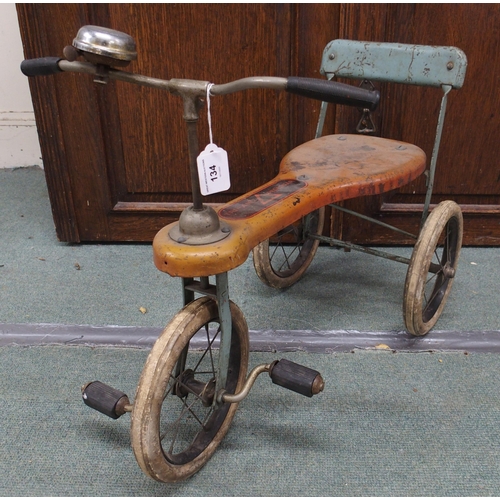 134 - A mid 20th century Tri-Ang Pedalkar child's tricycle