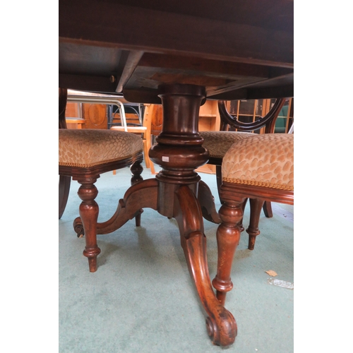 84 - A Victorian mahogany circular tilt topped breakfast table on tripod base, 74cm high x 128cm diameter... 