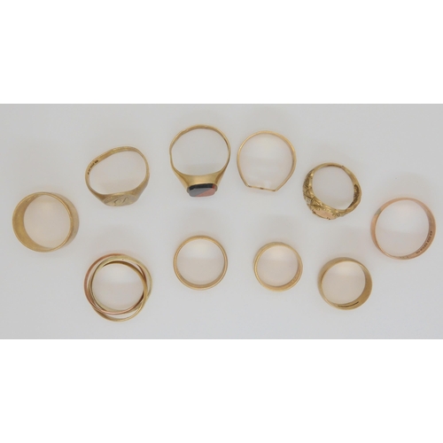 652 - Ten 9ct gold rings to include, a bi colour signet ring size U1/2, wide wedding ring size S, three co... 