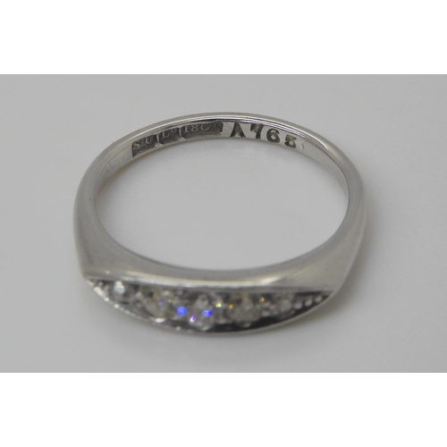 738 - An 18ct white gold five stone diamond ring, set with estimated approx 0.25cts of brilliant cut diamo... 