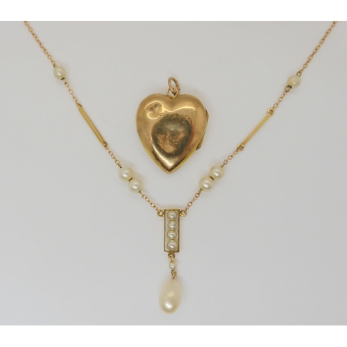 812 - A 9ct and pearl necklace, together with a 9ct gold front and back locket, weight together 7.8gms