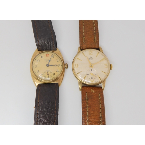 815 - A Smiths 9ct De Luxe 15 jewel retro wrist watch in original box together with a A 9ct Waltham wrist ... 