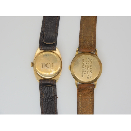 815 - A Smiths 9ct De Luxe 15 jewel retro wrist watch in original box together with a A 9ct Waltham wrist ... 