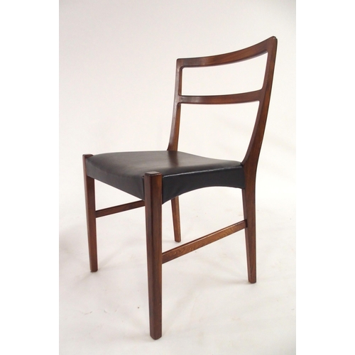 2100 - A CIRCA 1960S JOHANNES ANDERSEN FOR BERNHARD PEDERSEN & SON OF DENMARK ROSEWOOD CIRCULAR EXTENDI... 