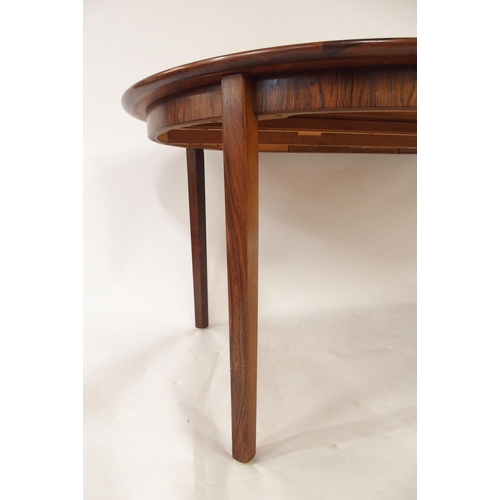 2100 - A CIRCA 1960S JOHANNES ANDERSEN FOR BERNHARD PEDERSEN & SON OF DENMARK ROSEWOOD CIRCULAR EXTENDI... 