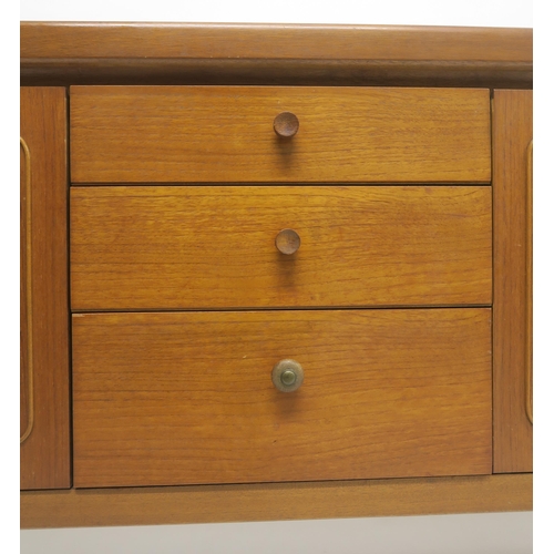 2101 - A MID 20TH CENTURY TEAK NATHAN 