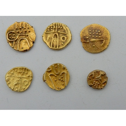 2639 - HINDU DYNASTIES GOLD FANAM 7.5mm diameter irregular 0.37 grams, 7mm diameter irregular 0.39 grams, 8... 