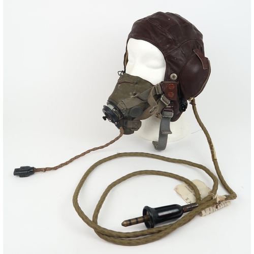 2662 - A WW2 RAF TYPE C (WIRED) LEATHER FLYING HELMET AND RESPIRATORSize no. 4, chamois leather and velvet-... 