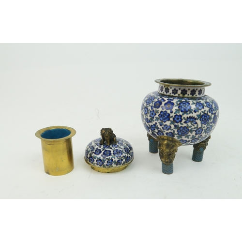 2375 - A CHINESE CLOISONNE AND GILT METAL INKWELL CENSERDecorated with blue flower heads on a white ground ... 