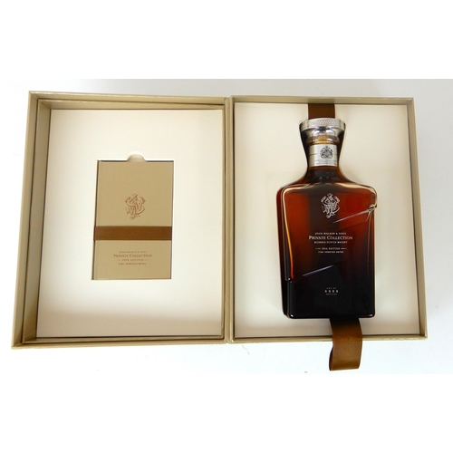 2674 - JOHN WALKER & SONS Johnnie Walker private collection 2016 edition blended scotch whisky... 