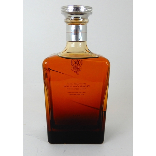 2674 - JOHN WALKER & SONS Johnnie Walker private collection 2016 edition blended scotch whisky... 