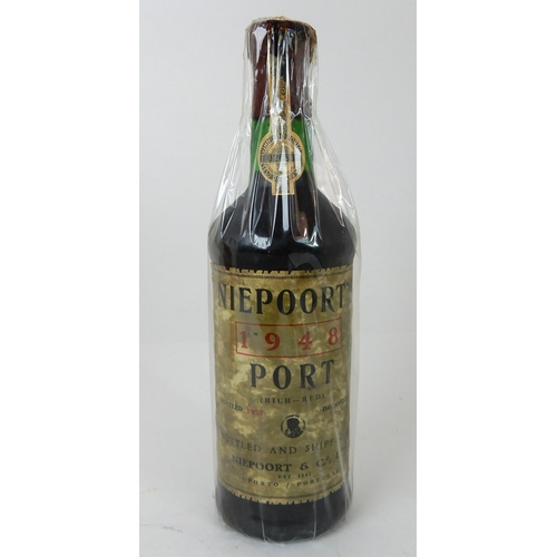 2676 - NIEPOORT GARRAFEIRA PORTO 1948 Bottled in 1952, decanted in 1973 and numbered 026837... 