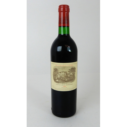 2677 - CHATEAU LAFITE ROTHSCHILD PAUILLAC 1981