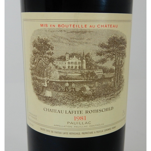 2677 - CHATEAU LAFITE ROTHSCHILD PAUILLAC 1981