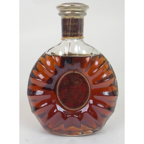 2693 - REMY MARTIN FINE CHAMPAGNE COGNAC Remy Martin XO Special Fine Champagne Cognac 70CL Carafe No. BH963... 