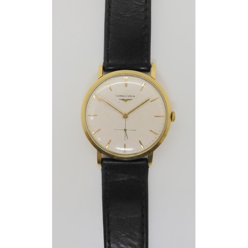 AN 18CT GOLD GENTS LONGINES WATCHwith cream dial gold baton