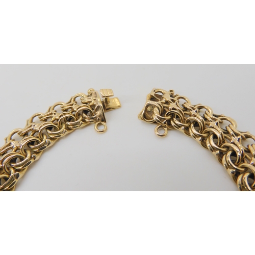 2716 - AN 18CT GOLD FANCY DOUBLE LINK BRACELETwith box clasp, length 19.5cm, weight 31.8gms... 
