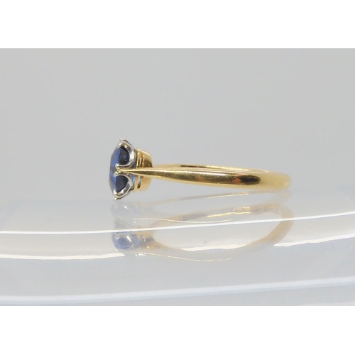 2789 - A SAPPHIRE RINGwith an 18ct and platinum, classic crown mount. Finger size L, weight 2.4gms... 