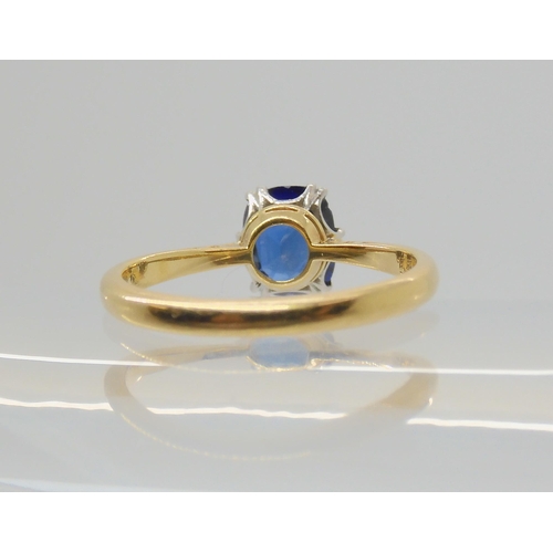 2789 - A SAPPHIRE RINGwith an 18ct and platinum, classic crown mount. Finger size L, weight 2.4gms... 