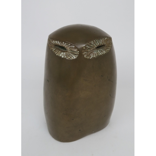 3013 - ROSEMARY WREN (BRITISH 1922-2013) OWL Bronze, signed, dated (1970), 21cm high ... 