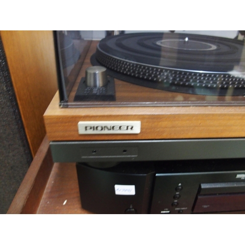 60 - A lot of assorted stereo equipment to include Pioneer PL-71 turntable, Pioneer stereo receiver model... 