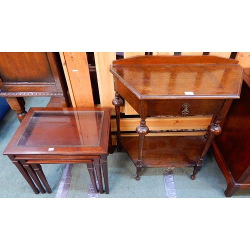 82 - A 20th century stained oak single drawer hall table with turned uprights, 80cm high x 76cm wide x 33... 