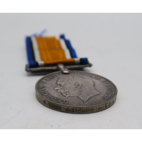 522 - A WW1 British War Medal and Victory Medal pair, named to M. 16751 J. Struthers E.R.A. 4 R.N. (2)