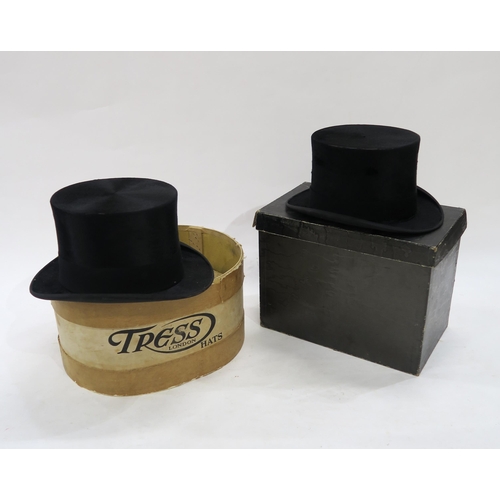 540 - A silk top hat by Bates of 21 Jermyn Street, St. James, London, of medium size (internal measurement... 