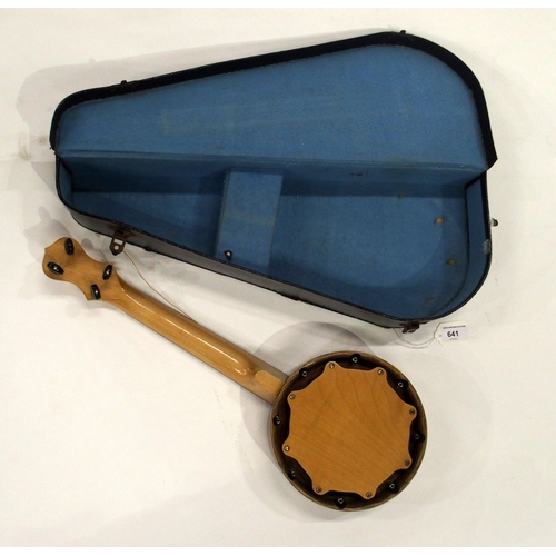 641 - A banjolele with case