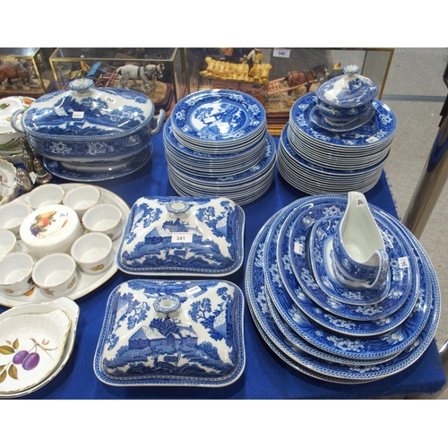 341 - An extensive Wedgwood Fallow Deer dinner service, comprising twelve dinner plate, nice medium plates... 