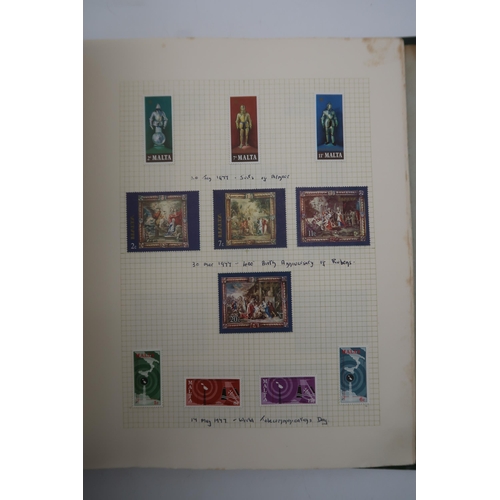 658 - Collection of Malta in SG ring 22 album, various Edward VII, George V heads, 1970 onwards mainly min... 