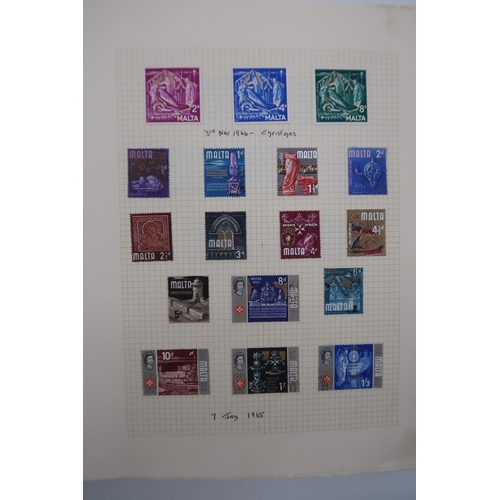 658 - Collection of Malta in SG ring 22 album, various Edward VII, George V heads, 1970 onwards mainly min... 