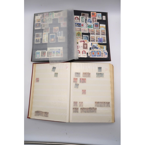 672 - Box with eight albums with mainly Austria, many thousands of stamps, mainly used, but with some mint... 