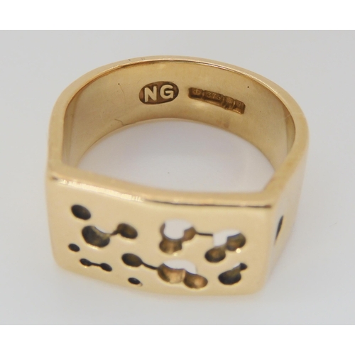 772 - A 9ct gold Norman Grant ring, hallmarked Edinburgh 1983, finger size approx K, weight 5.1gms