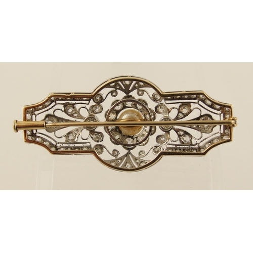 126 - A diamond and pearl Belle Epoche brooch