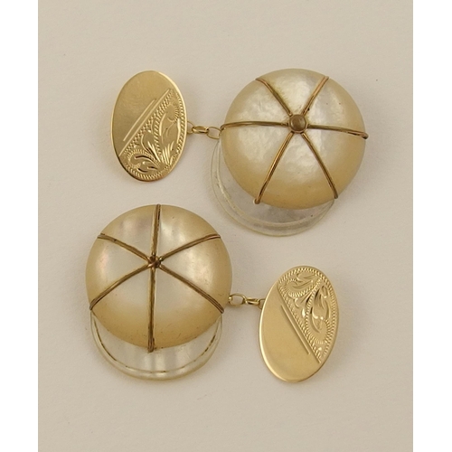 133 - A pair of jockey's cap cufflinks