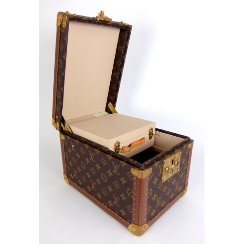 283 - Louis Vuitton vanity case