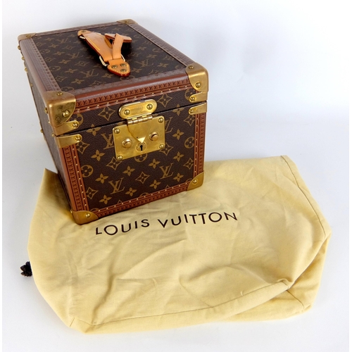 283 - Louis Vuitton vanity case