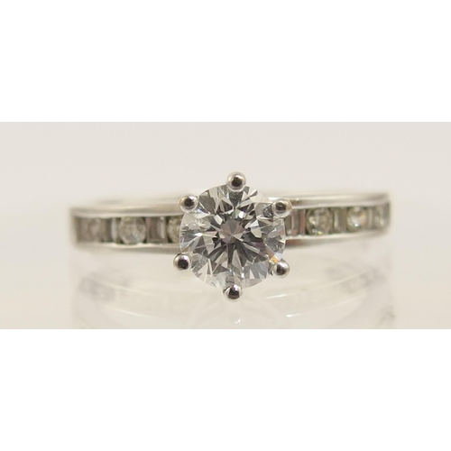 66 - An 18ct white gold diamond ring