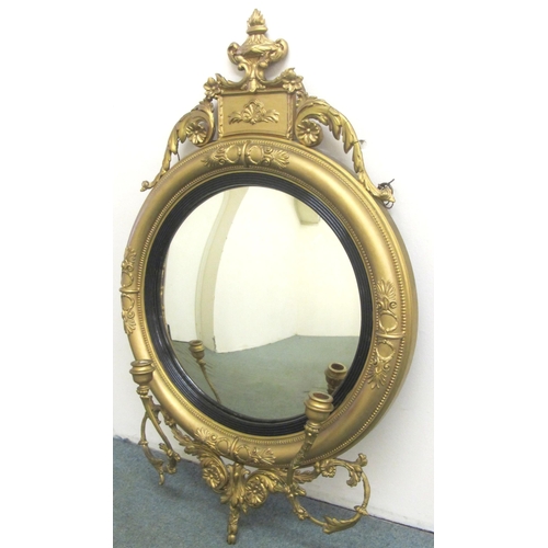 814 - A 19th Century giltwood circular pier glass