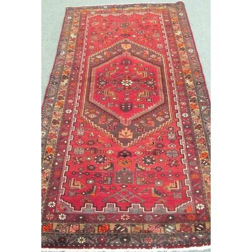 825 - Persian Hamadan floor rug