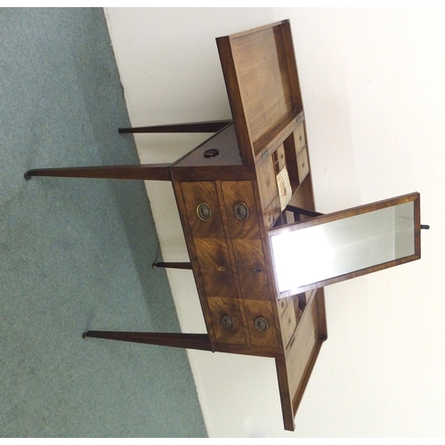 854 - An early 19th Century mahogany and cross banded gentleman's dressing table