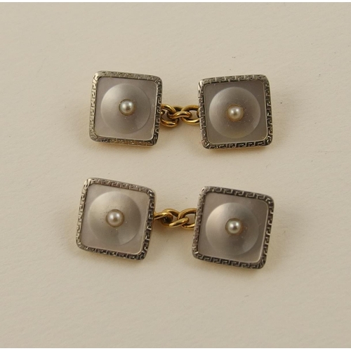 123 - A boxed set of cufflinks