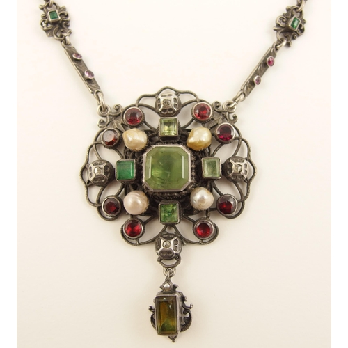 138A - An Austro-Hungarian necklace