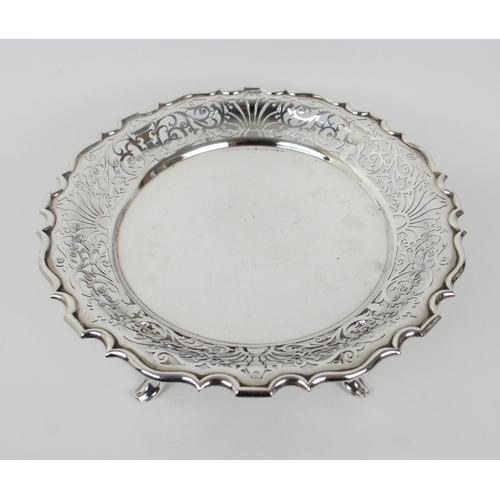 157 - A George V silver tazza